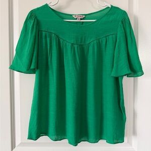 Green flowy Women's Blouse with ruffle sleeves